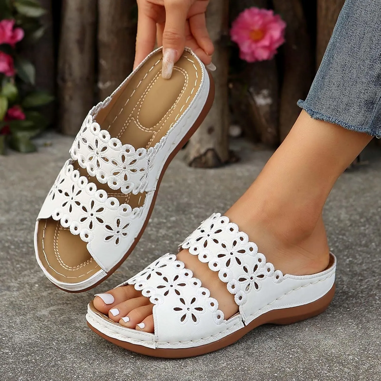 Women's Soft Sole Flat Shoes Casual Large Size Solid Hollow Sandals Drag Beach Slope Sandals with Arch Support