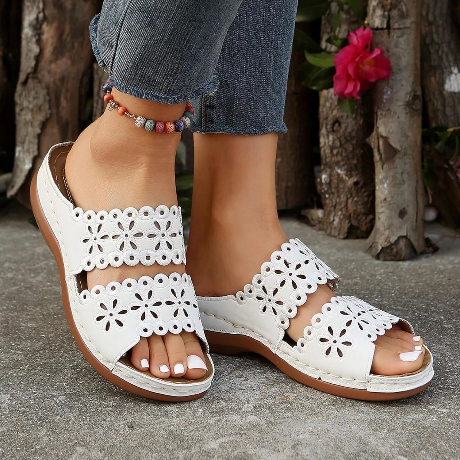 Women's Soft Sole Flat Shoes Casual Large Size Solid Hollow Sandals Drag Beach Slope Sandals with Arch Support